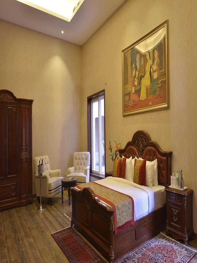 ออร์ชา พาเลซ แอนด์ คอนเวนชั่น เซ็นเตอร์ Hotel โอร์ชชา ภายนอก รูปภาพ